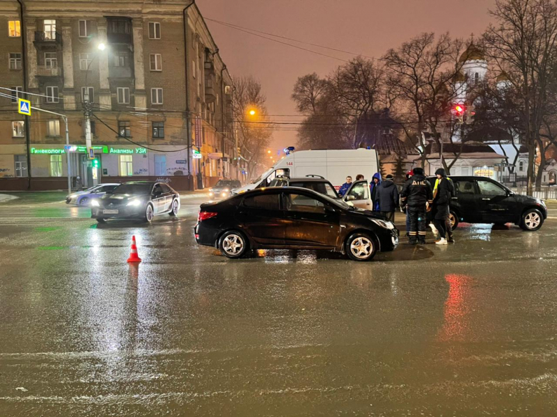 ДТП на улице Кольцовской.
