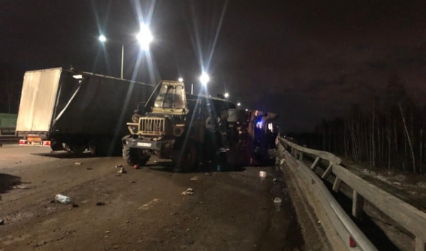 В Воронеже столкнулись два грузовых авто.