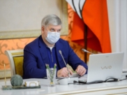 Губернатор Александр Гусев.