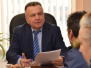 Петр Семенов проводил прием граждан в бытность депутатом облДумы.
