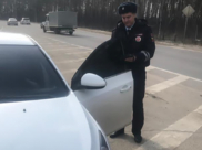 Сотрудники ГАИ проверяли наличие тонировки.