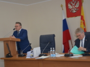 Глава города отчитался перед депутатами.