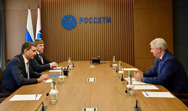 Александр Гусев встретился с руководством ПАО «Россети».