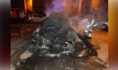 Спасатели потушили автомобили.