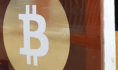 Биткоин.