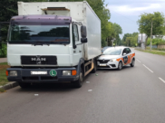 Такси DiDi врезалось в грузовик.