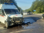 «Скорая» получила механические повреждения.