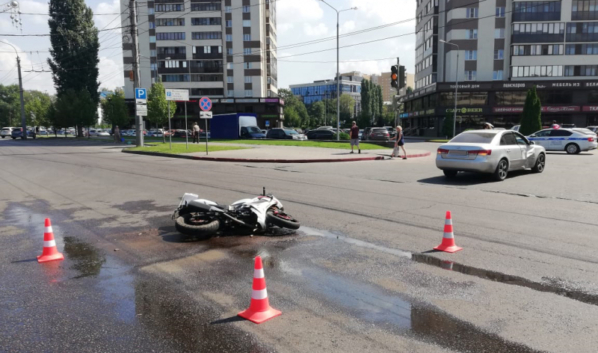 ДТП с байком на улице Ворошилова.