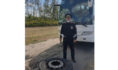 Стражи порядка помогли починить автобус.