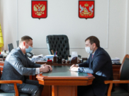 Владимир Нетёсов и Денис Чушкин провели рабочую встречу.