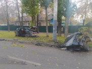 Машину разорвало на части.