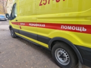 Водитель погиб, а его пассажира доставили в больницу.