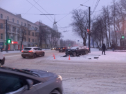 В аварии пострадали двое.