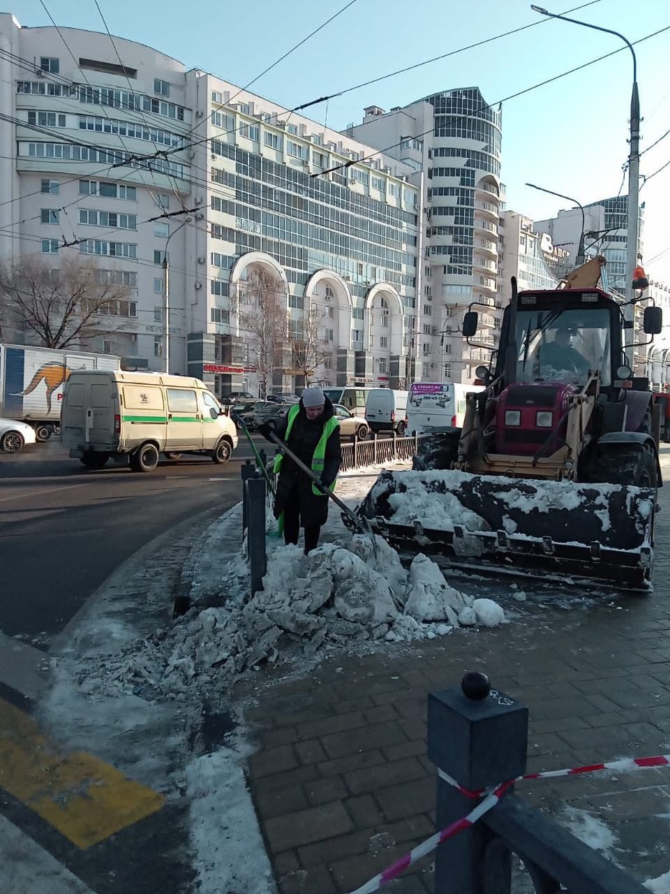 Расчистка улиц от снега.