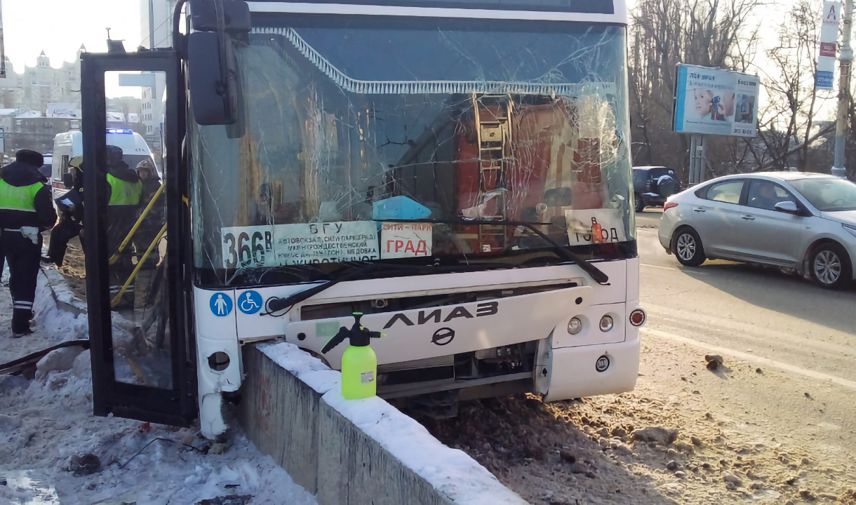 В Воронеже автобус авария сегодня