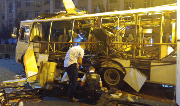 Автобус после взрыва.
