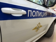 Полицейские задержали подозреваемых.