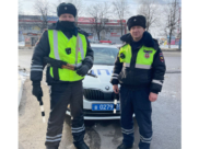 Сотрудники ДПС оказали помощь мужчине.