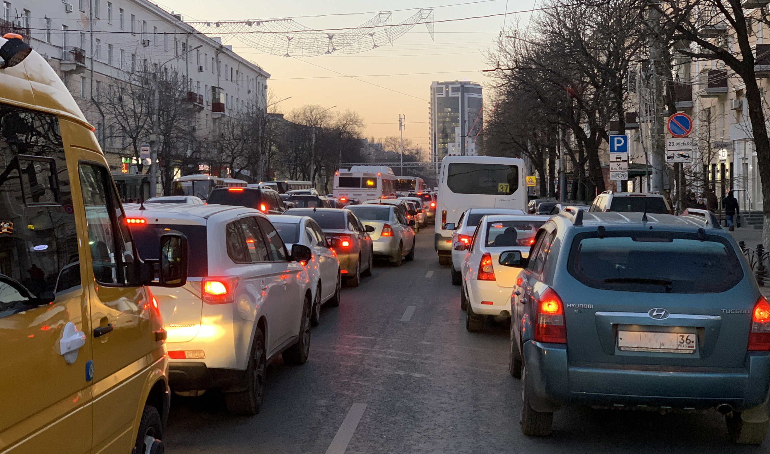 Пробки на Московском проспекте Воронеж