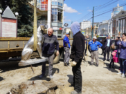 Бим улетел переждать реконструкцию проспекта.