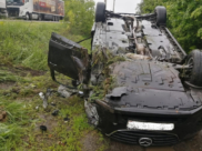 Mazda CX-5 перевернулась.