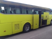 У автобуса взорвалось колесо.