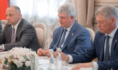 Александр Гусев встретился с бизнесменом.