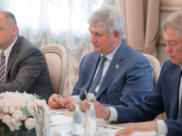 Александр Гусев встретился с бизнесменом.