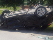 В аварии пострадали водитель и пассажиры этого авто.
