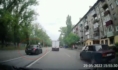 Mercedes-Benz выехал на встречную полосу.