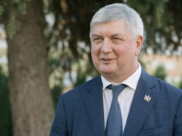 Александр Гусев в отпуске.