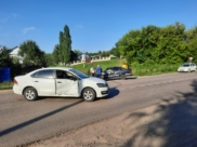 В этой аварии три человека пострадали.