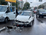 Водитель этого авто попала в больницу.