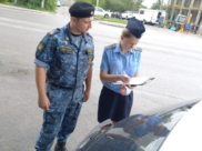 Приставы арестовали машину.