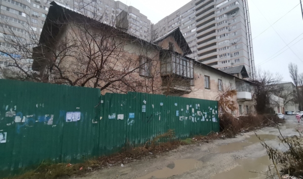 «Забытый» дом на улице Жигулевской.