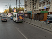 Горел первый справа киоск.