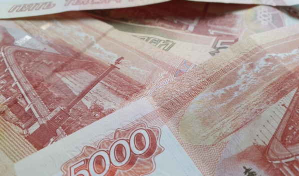Горожанин лишился 1,8 млн рублей.