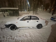 Машина врезалась в столб.
