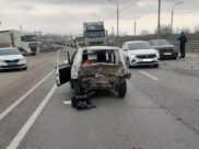 В аварии пострадали три человека.