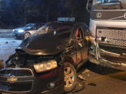 В аварии пострадали три человека.
