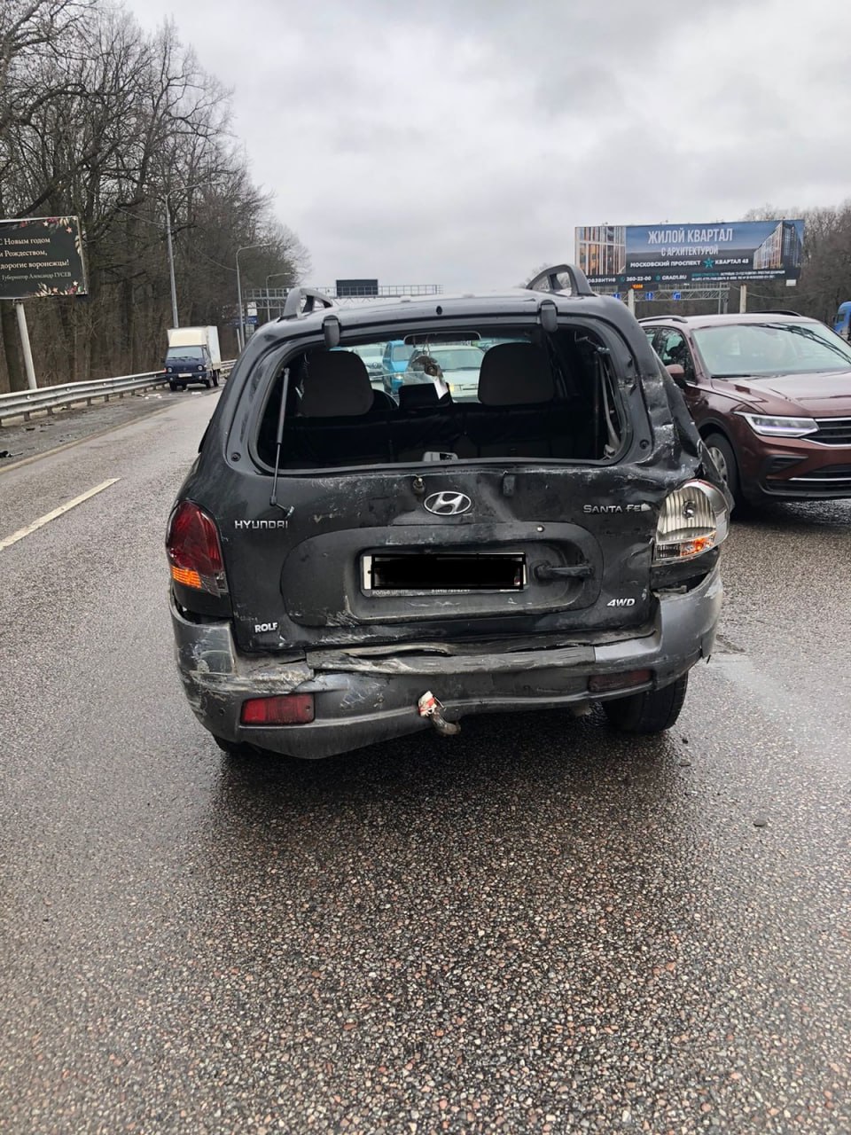 В Воронеже на Московском проспекте столкнулись три автомобиля