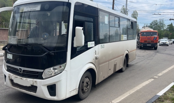 В аварии пострадала девушка.