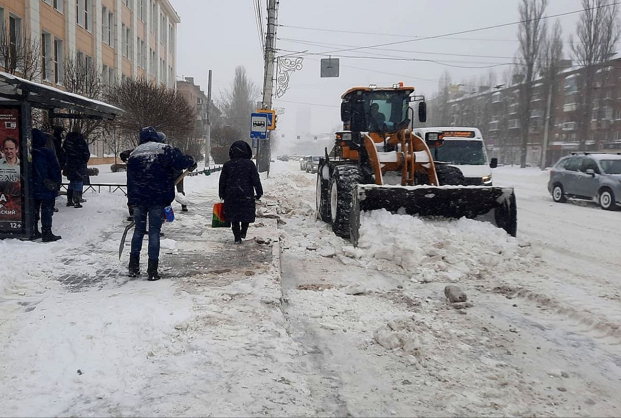 В Воронеже для вывоза снега удастся привлечь дополнительно 67 единиц техники