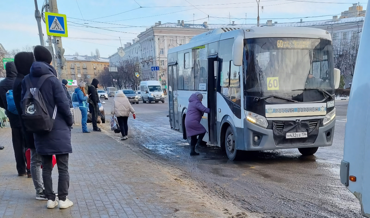 Чиновники объяснили нехватку пассажирских автобусов на улицах Воронежа