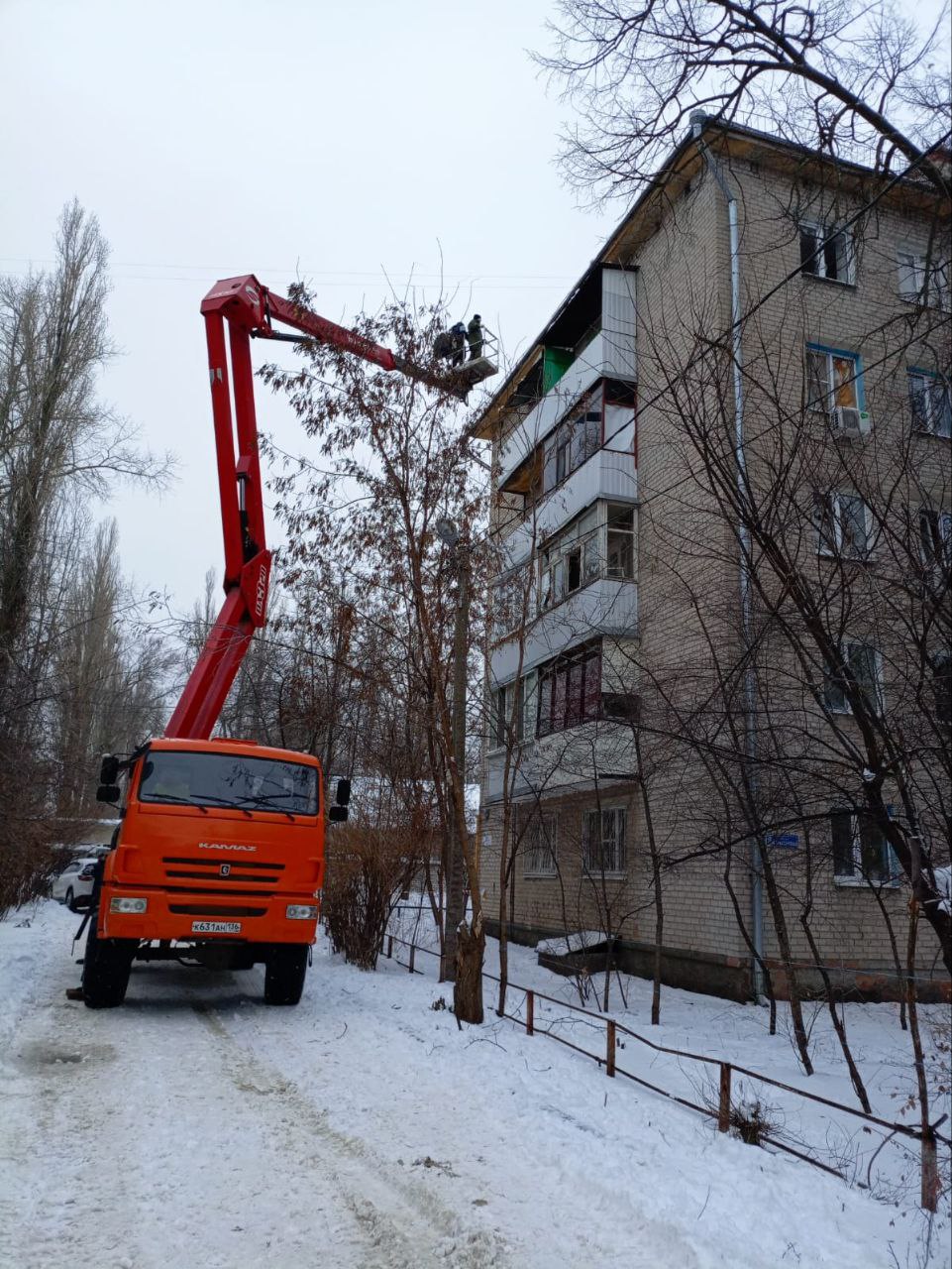 Как в Воронеже ликвидируют последствия ночного налета беспилотников