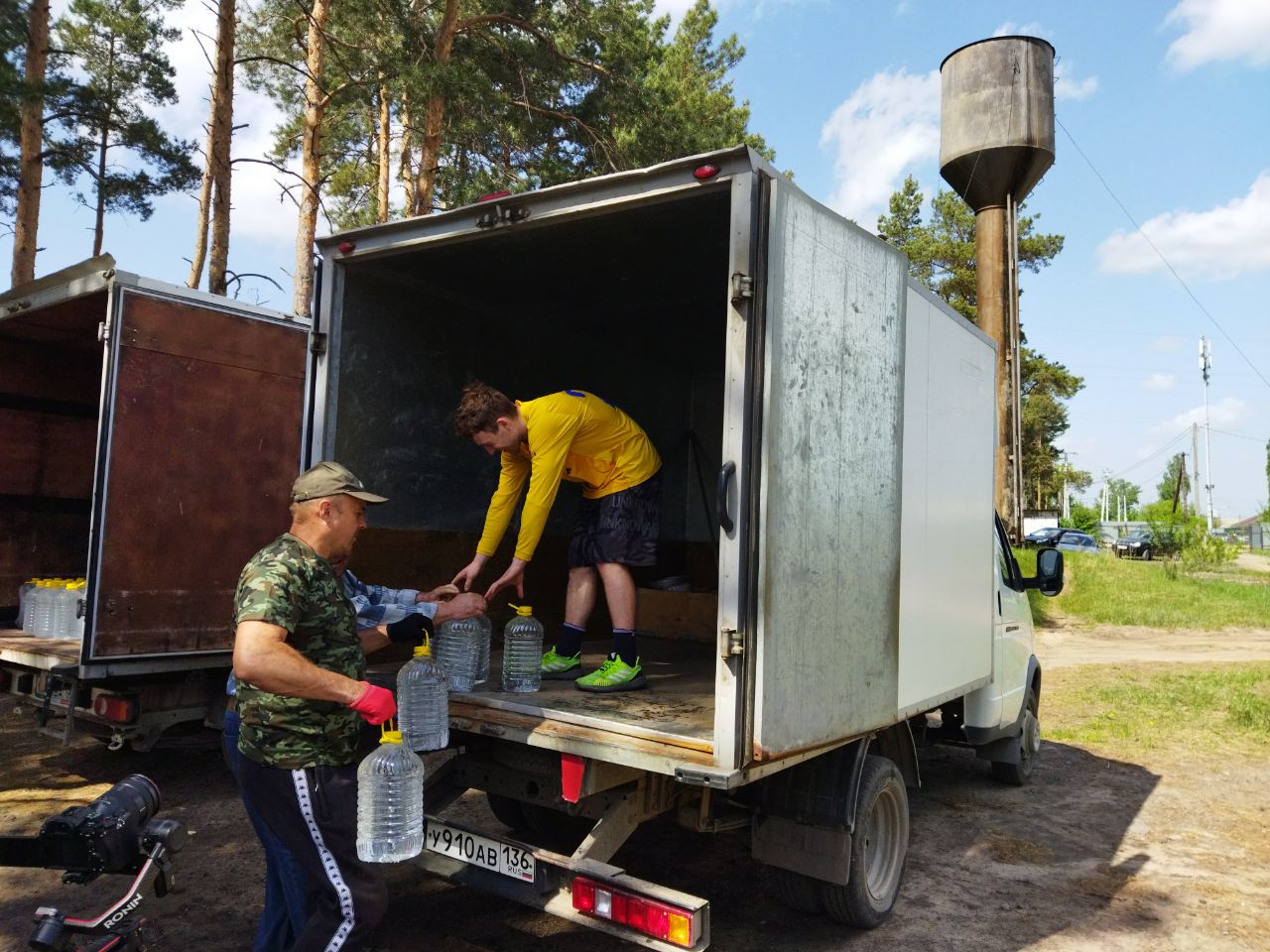 Депутаты Воронежской городской Думы передают помощь бойцам в зону  проведения СВО