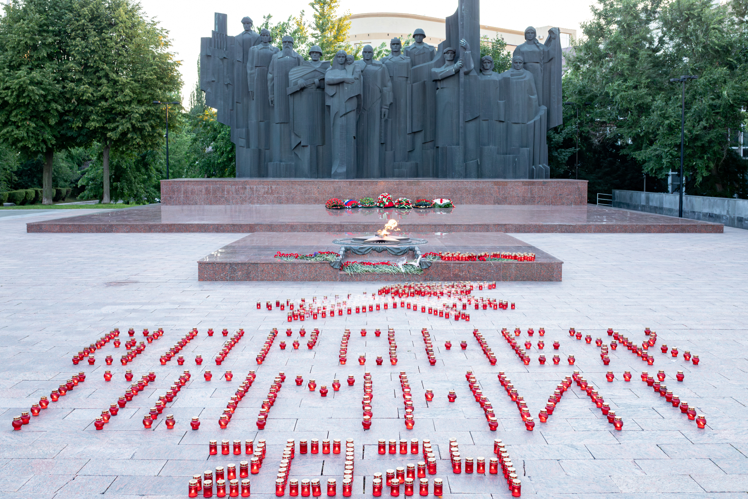 Акция «Свеча памяти» прошла утром на площади Победы 22 июня в Воронеже