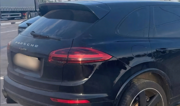 Porsche Cayenne.