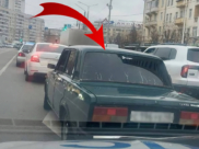На машине числится множество штрафов.