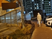 Людям пришлось покупать воду и нести её в свои дома.